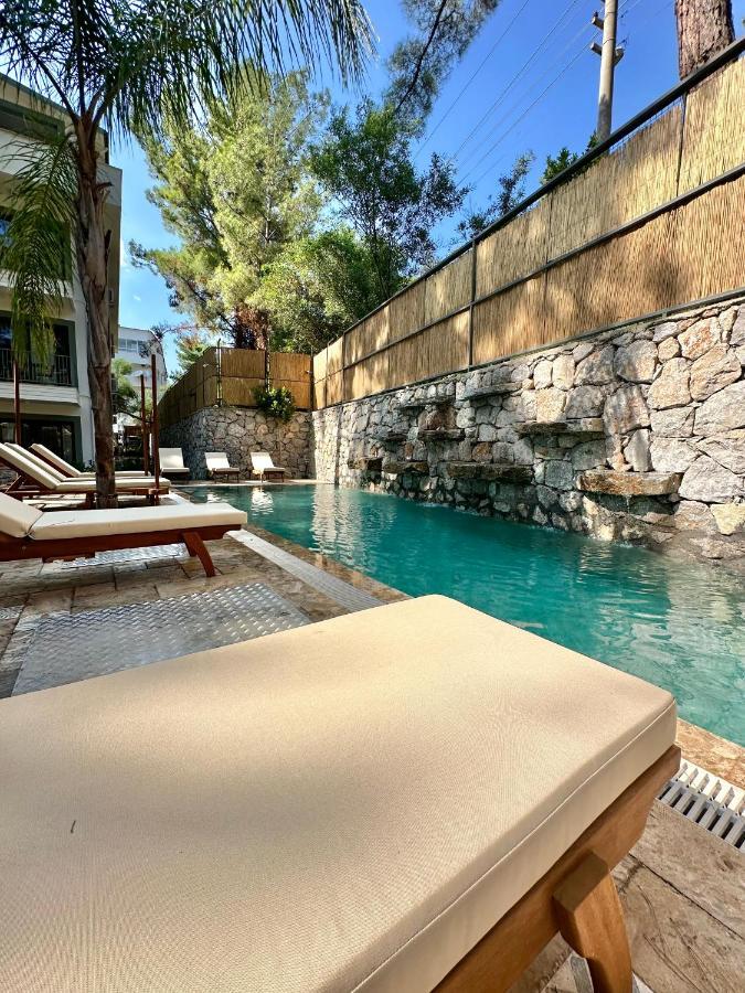 Esmahan Forest And Pool By Zehra Appartement
